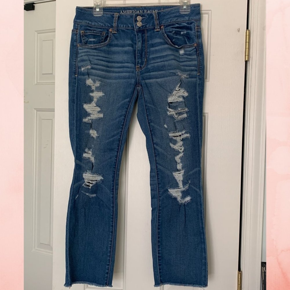 American Eagle (AE) Super Super Stretch Artist Crop Distressed jeans